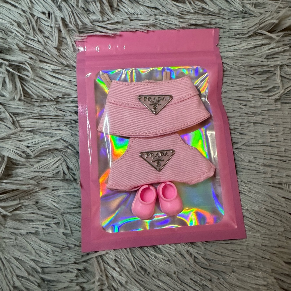 LABUBU V4 Pin for Love Outfits- Mini Pink P 3pc Set